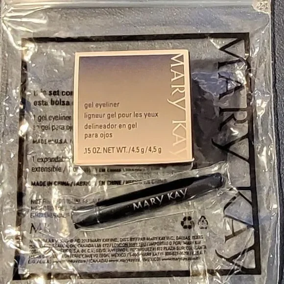 Mary Kay Gel Eyeliner Jet Black With Pencil Applicator 071868