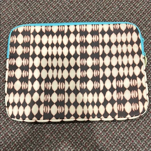 NWOT Laptop Case