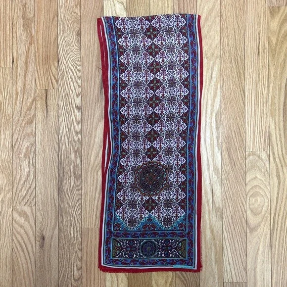 Vintage Oscar De La Renta 100%‎ Silk Neck Scarf