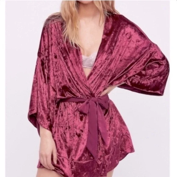FP INTIMATELY Crushed Velvet Kimono Robe Sangria You Fancy