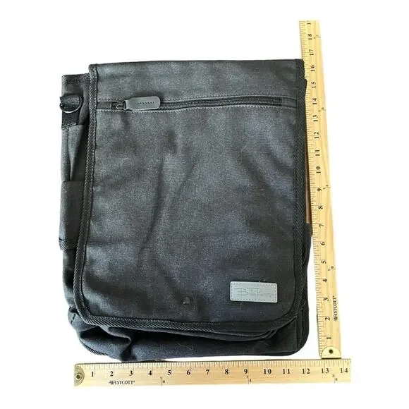 Canvas laptop messenger bag black New