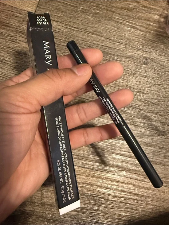 Mary Kay Waterproof Eyeliner Pencil - Black