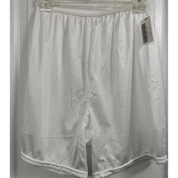 Vintage Sears Lou batten Trim Women's‎ Large Nylon Panty Bloomers Movie Prop