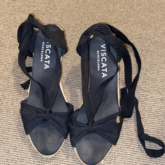 Viscata Barcelona espadrilles sz 40 black with black ankle straps