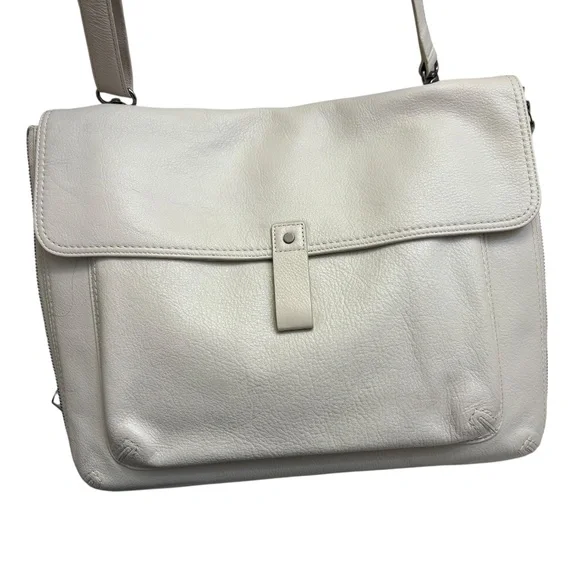 Levenger white leather messenger briefcase laptop bag