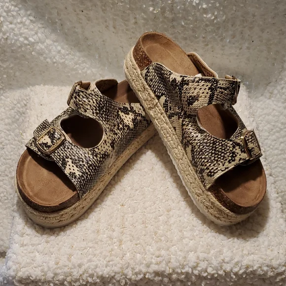 PIERRE DUMAS Women's Platform Espadrille Sandals Python Print Tan Black Size 8