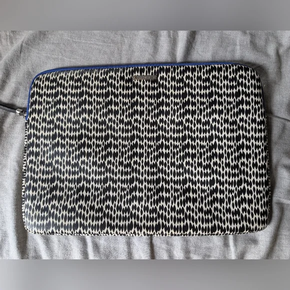 Stella & DOT PADDED LAPTOP CASE