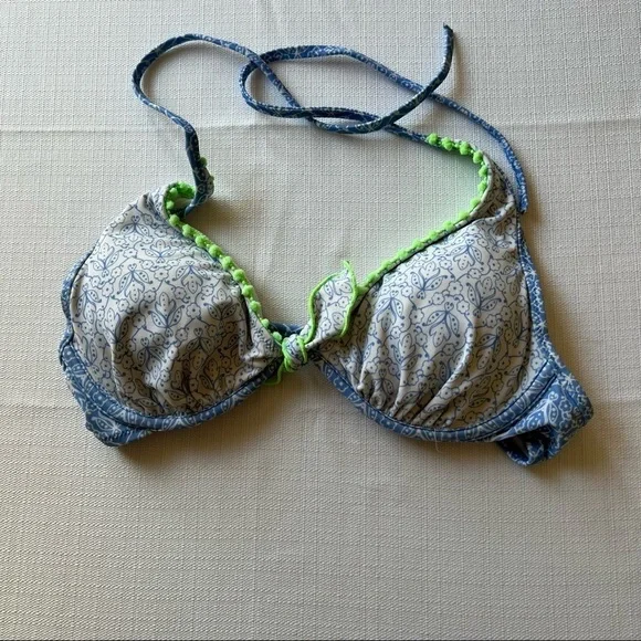 Victoria’s Secret swim bikini top.