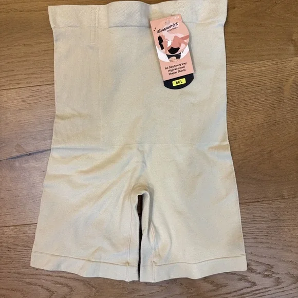 Shapermint Essentials All Day Every Day High-Waisted Shaper Shorts NWT M/L