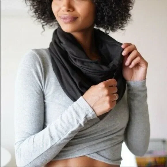 Beyond yoga Fabfitfun black scarf‎