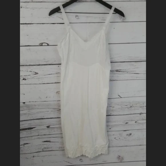 Vintage Movie Star‎ White Nylon Slip