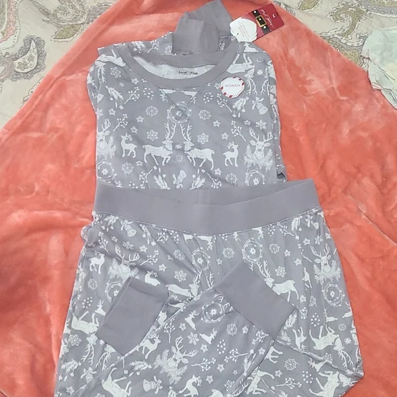 BRAND NEW! 2 Piece Pajama Set.