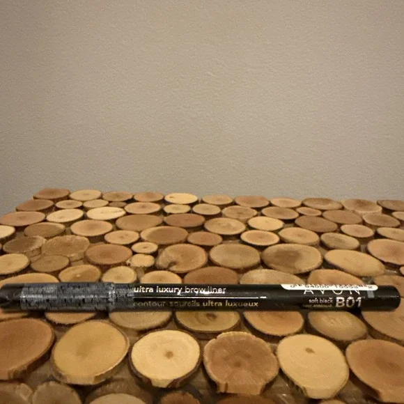 Avon Ultra Luxury Brow Liner Pencil Soft Black B01 Sealed New