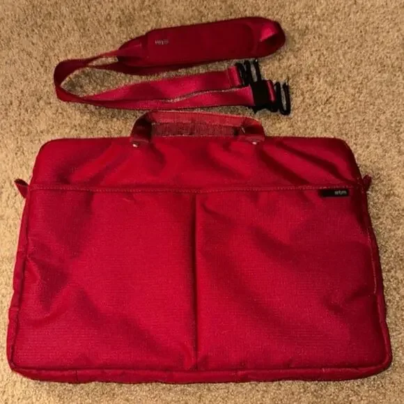 STM Red Computer Messenger Bag NWOT