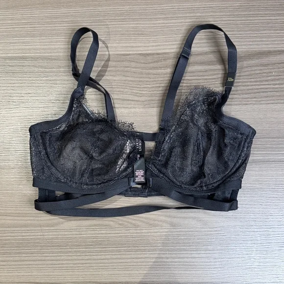 Victoria's Secret Black Lace Strappy Bra