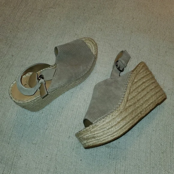 MARC FISHER ESPADRILLE WEDGE Platform SANDALS