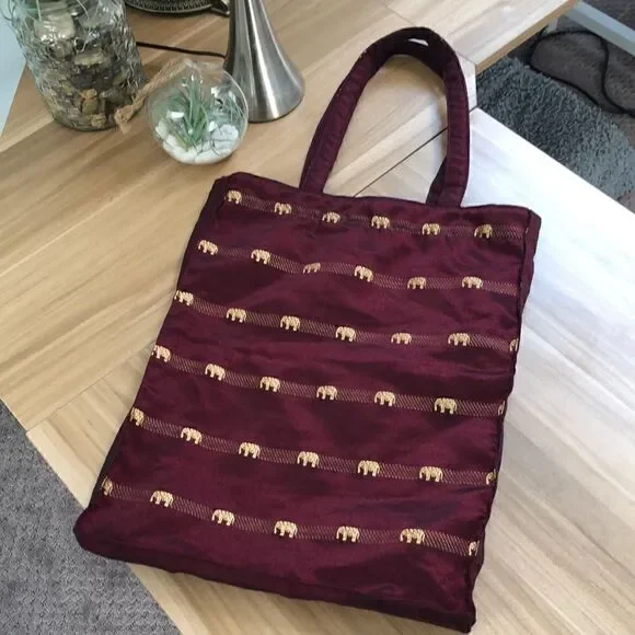 🌻3/20 Fun fabric carry bag.