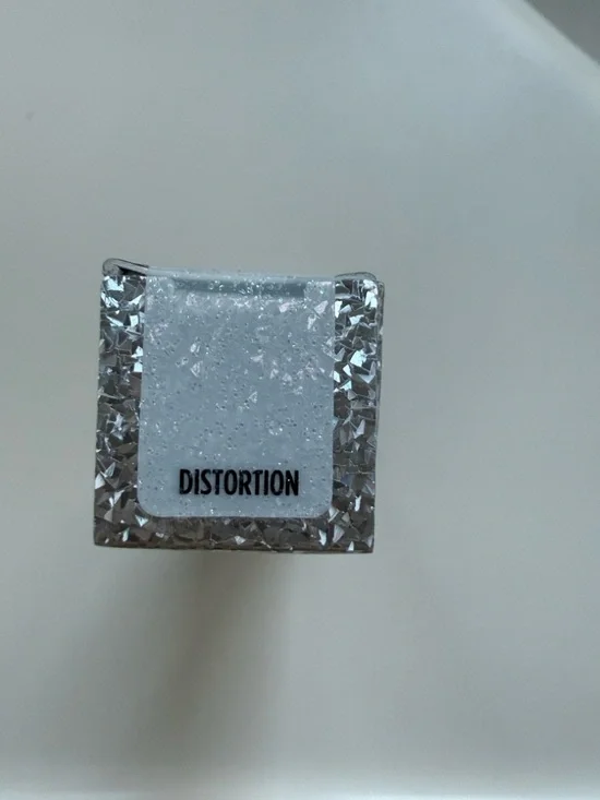 Urban Decay Moondust glitter eyeliner distortion