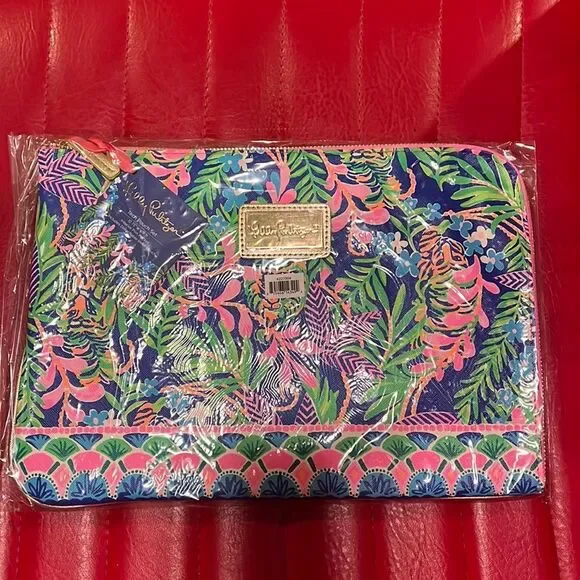 NWT Lilly Pulitzer tech pouch set