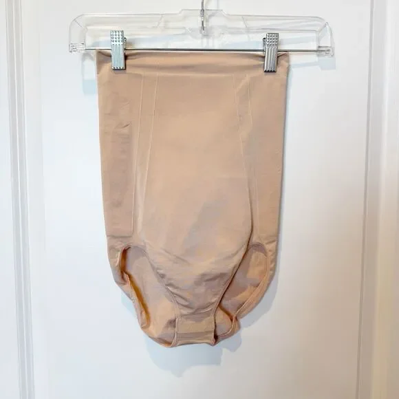 Spanx Womens OnCore High Waisted Briefs Size Small‎ Nude Sculpting Slimming
