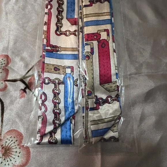 Colorful Chain Pattern Twilly set