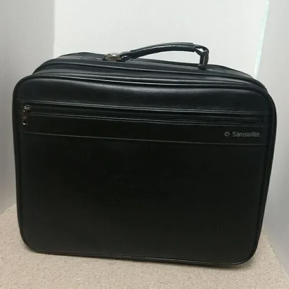 .Samsonite Vinyl Laptop Carry on