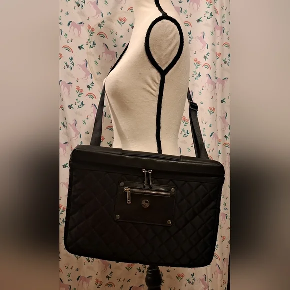 NWOT Knomo Black Quilted Velour Lined Laptop School Work Business Travel Bag