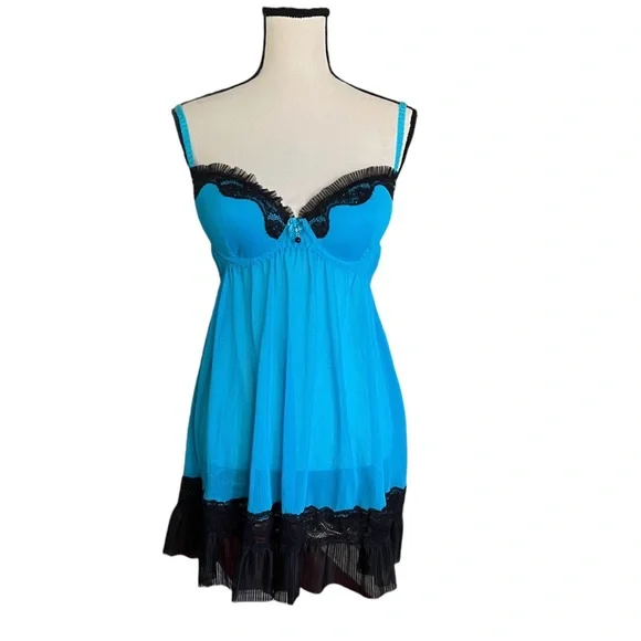 Seductive Wear Chemise Nightie Lingerie chiffon with lace trim. Size Large