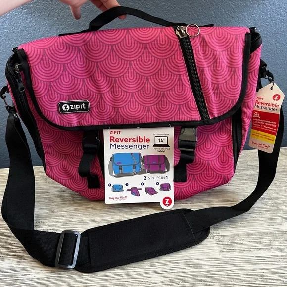 🆕 ZipIt Pink Reversible Laptop Messenger Bag