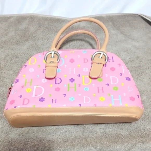 DUCK HEAD BRAND PURSE IN A BEAUTIFUL PINK AND TAN