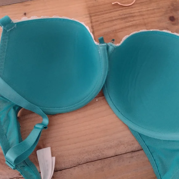 Curve Muse Teal Lace Underwire Bra Size 38C