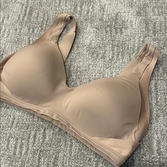 Warners Womens Beige No Side Effects Underarm Back Smoothing Comfy Bra Size L