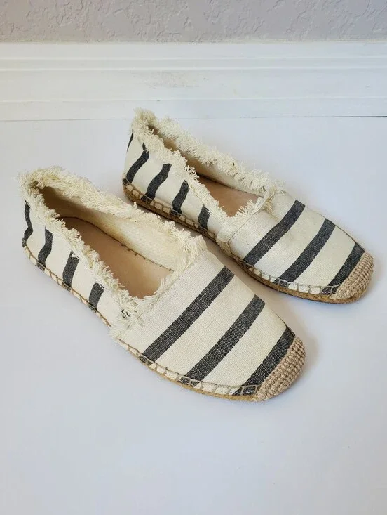 Gianni Bini Cream & Black Canvas Striped Fringe Espadrille Flats Size 6