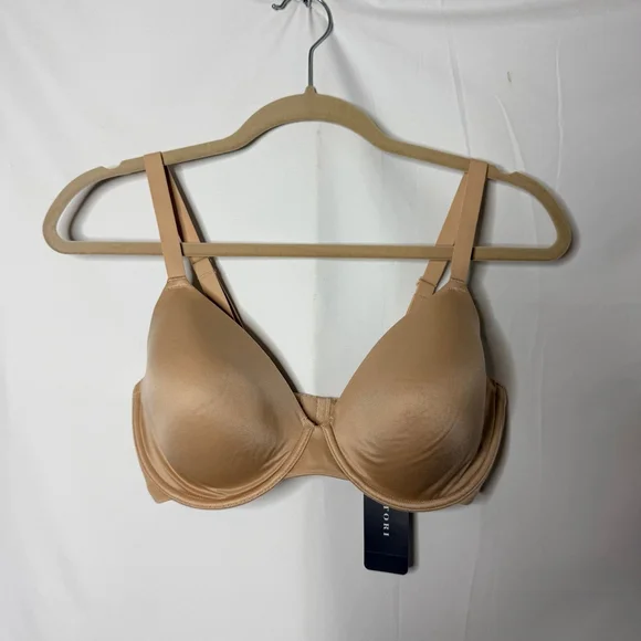 NEW with tags Natori Revelation Beige Underwire Bra 36DD