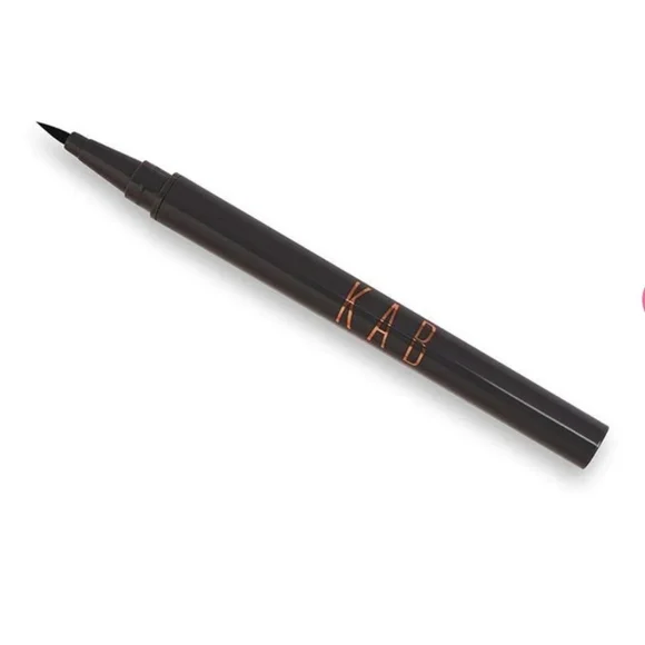 KAB felt tip eyeliner in matte black