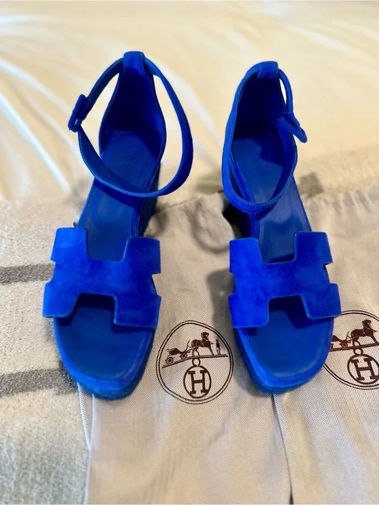 Elda espadrille in “ blue ocean color” size 8 Hermes 100% authentic woman’s shoe