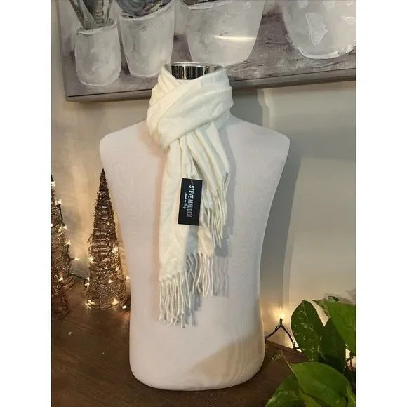 NWT Steve Madden Mid Weight Cozy Muffler Scarf with Fringe Ivory‎ Off-White