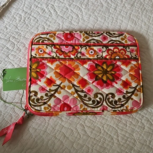 Vera Bradley Folkloric Floral Tablet Sleeve Travel Vacation NWT