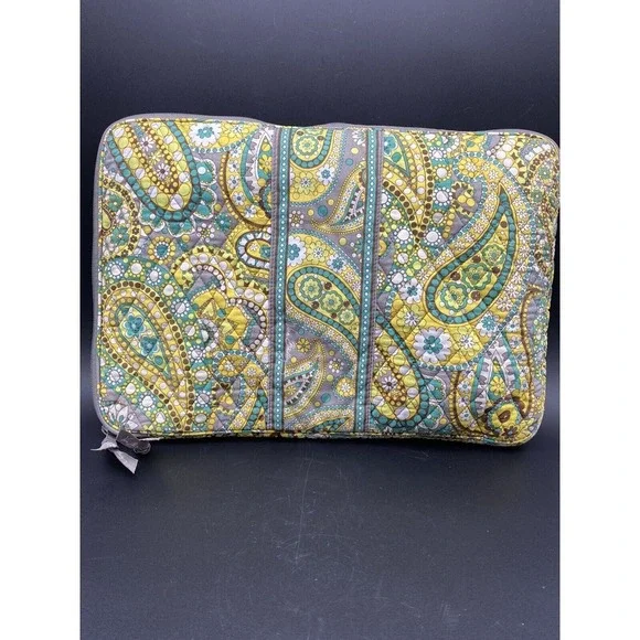 VERA BRADLEY 14