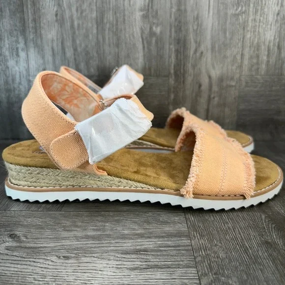 BOBS Skechers Desert Kiss Sandals Women 9 Canvas Frayed Boho NEW 113541/PCH