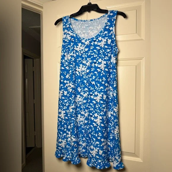 Draper James Floral Leaf Print Blue White Ruffle Sleeveless Nightie