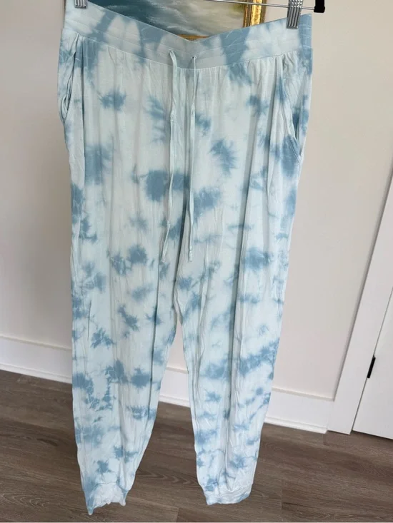Victoria’s Secret tie-dye sweatpants pajamas