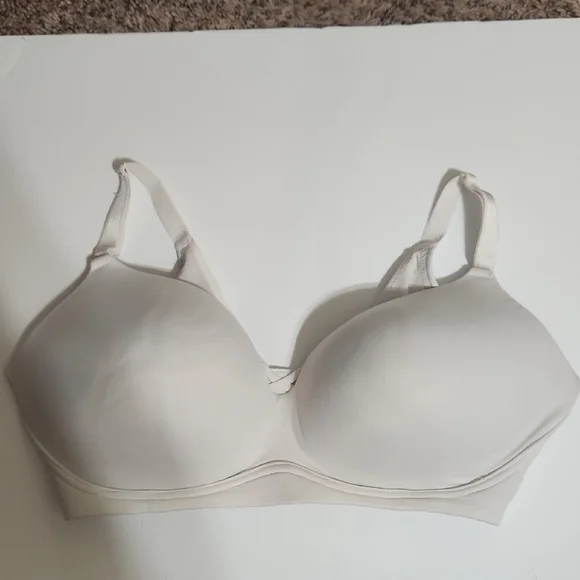 Torrid Curve Women's White Bra 360 Back Smoothing Wire Free Push Up Plunge