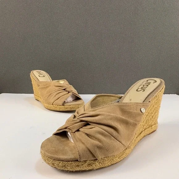 Circus by Sam Edelman Women's Tan Espadrille Wedge‎ Sandals Size 9.5