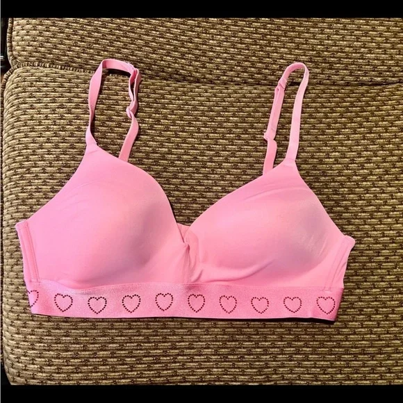 Pink heart t shirt bra