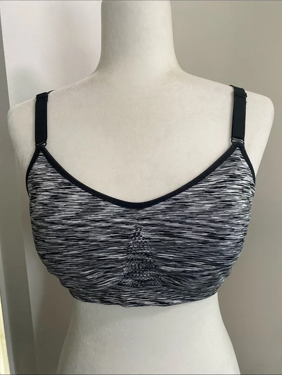 Danskin Seamless Racerback Sports Bra, Grey Black Space Dye, Ruched Adjustable