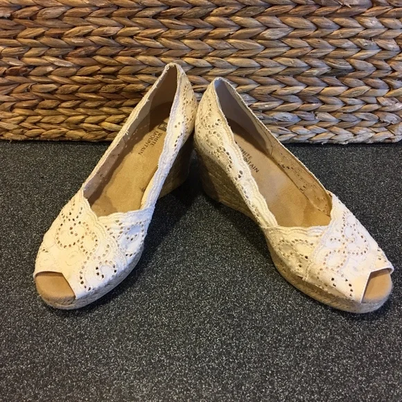 White Mountain | Beige Espadrille Wedges