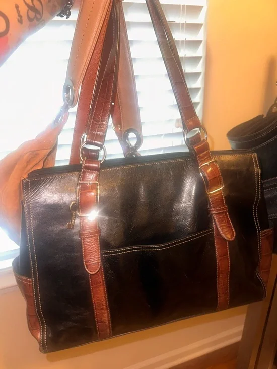 CLOSING SALE FOSSIL 2 Bag Lot DO NOT BUNDLE