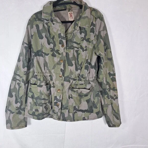 Decree Camo Womens Jacket size Medium