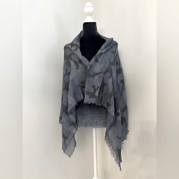 Blue Camouflage Lightweight Wrap